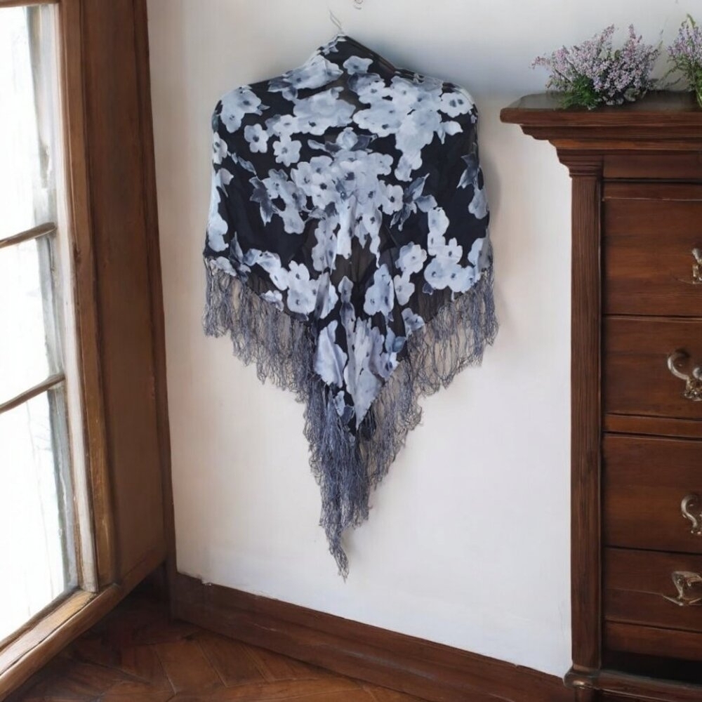 Women's shawl, summer, light size 35x35